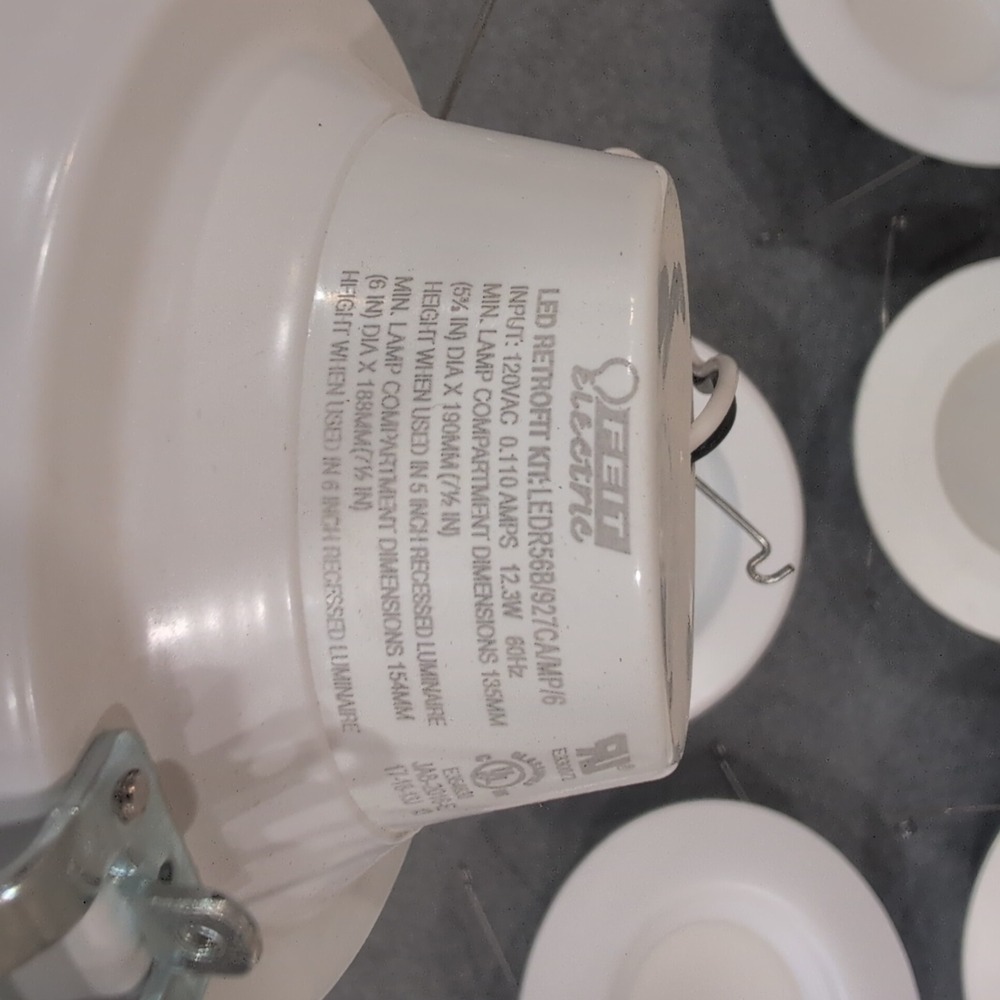 Feit Electric EcoSmart Commercial Electric LED Recessed Retrofit Kit Lot of 7 - Picture 3 of 5